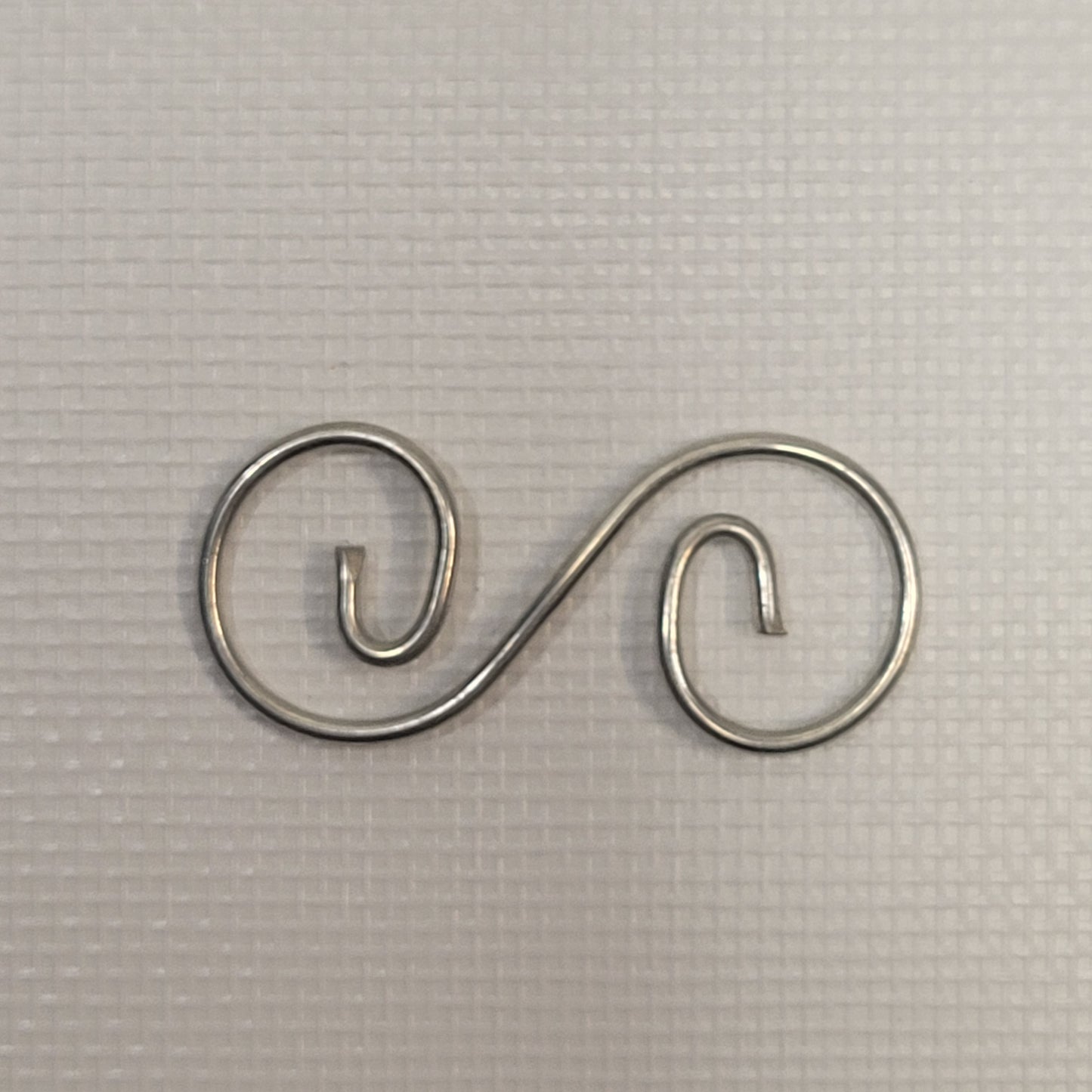 1 7/16" x 9/16" Metal Curly Q's Set | 6 Pack