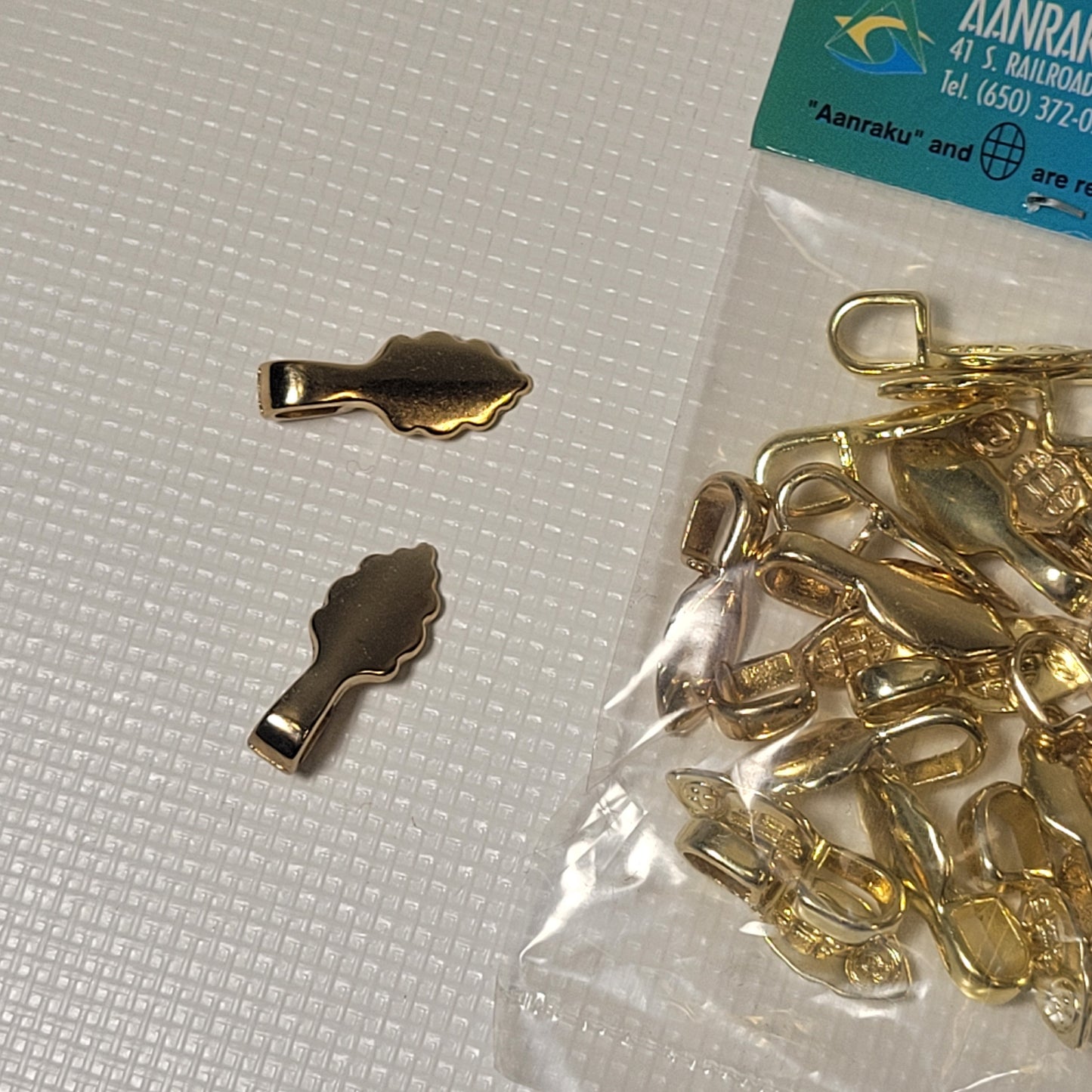 Leaf Shaped AANRAKU 18K Gold Plated Jewelry Bails (6x15mm) | 25 Pack