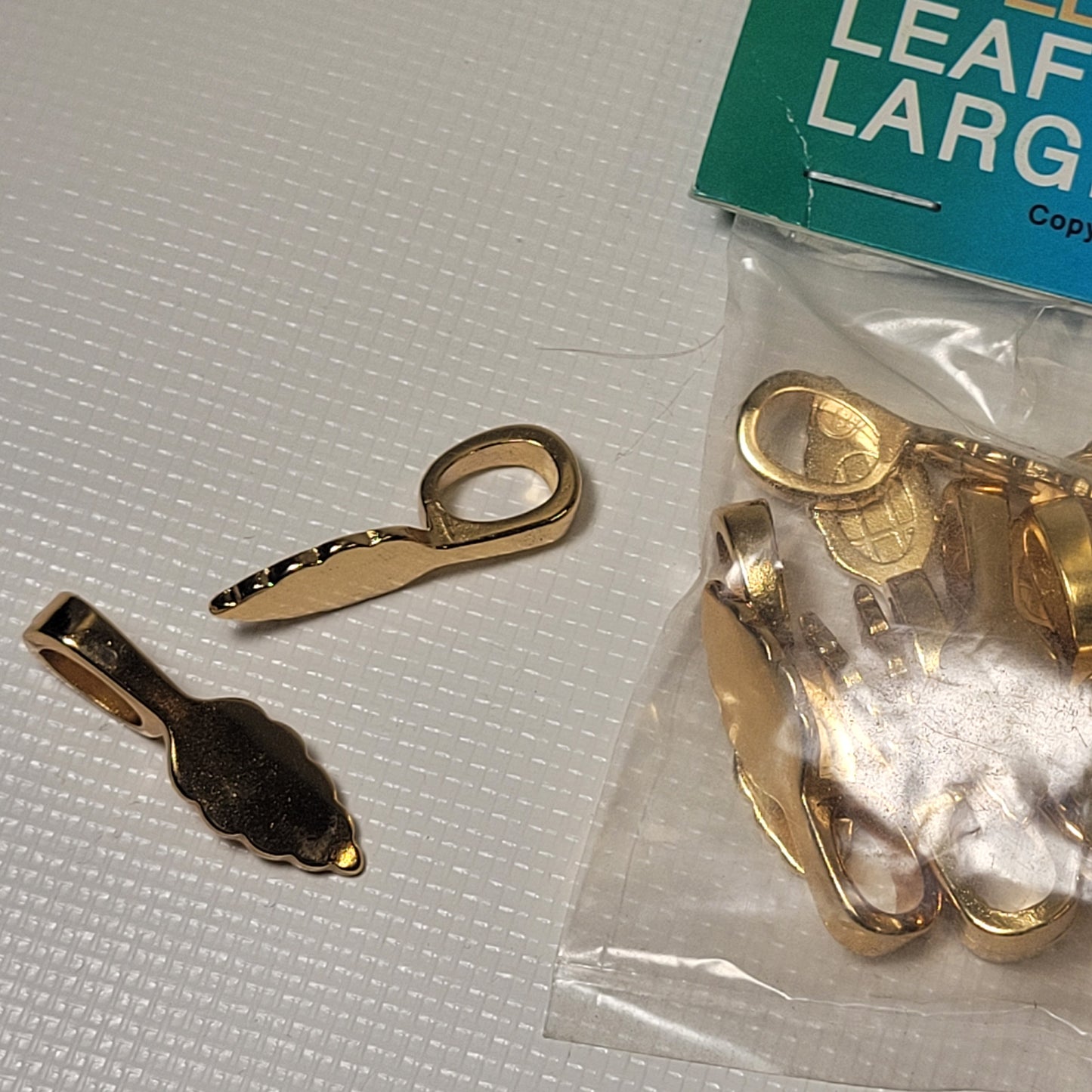 Leaf Shape AANRAKU 18K Gold Plated Jewelry Bails (10x25mm) | 25 Pack