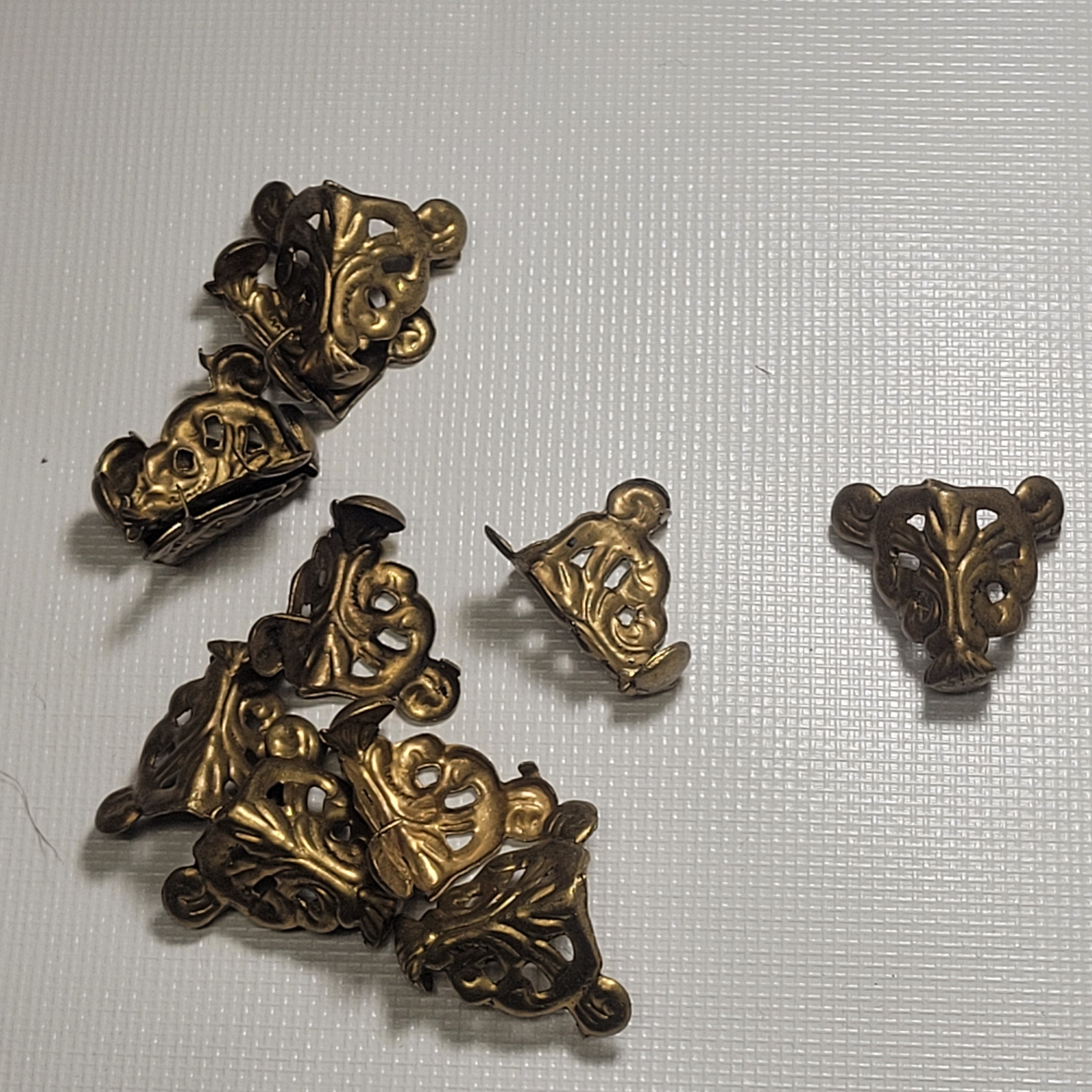 Brass Feet Decorative Filigree (7/8") | 4 or 12 Pack