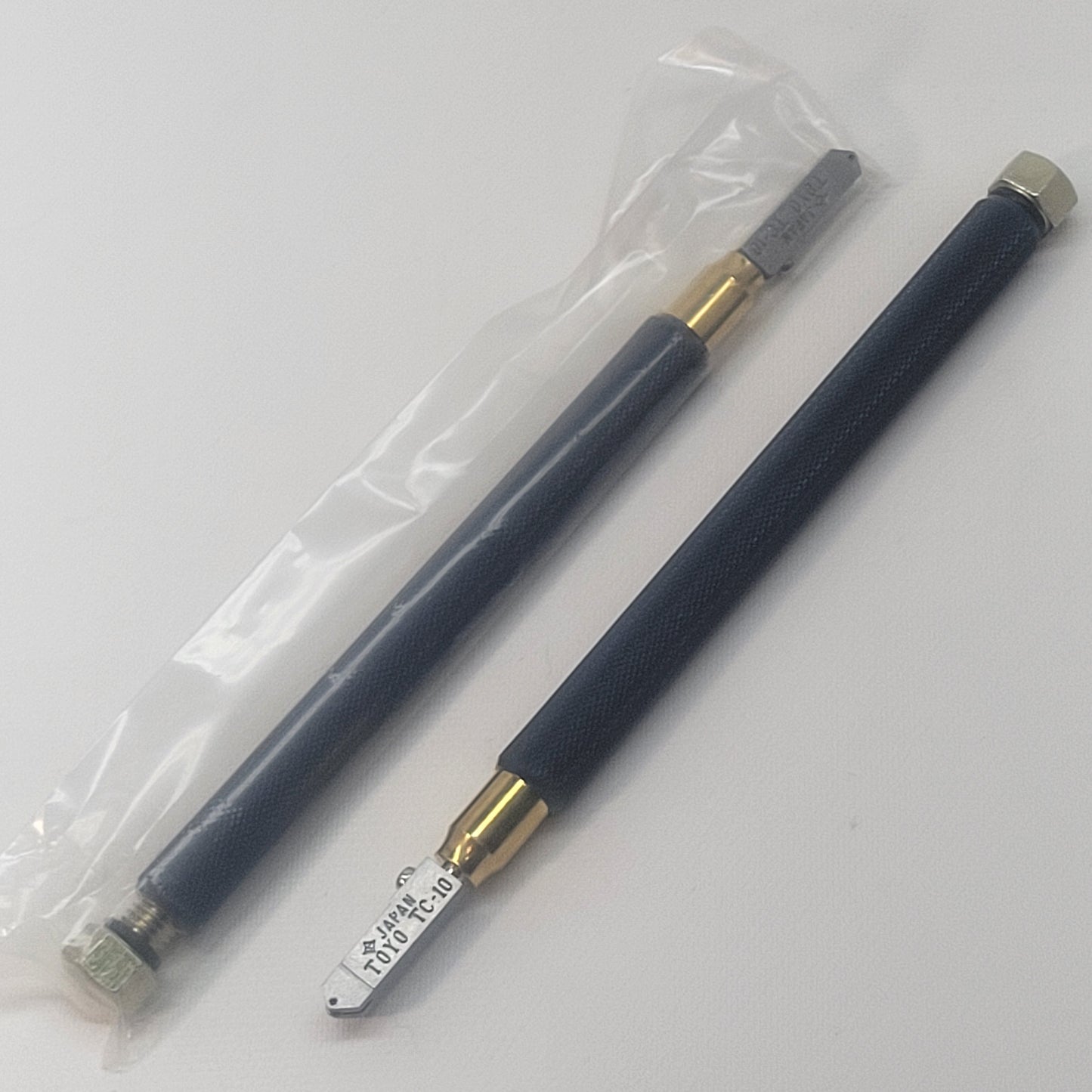 Toyo Brass Oil Fed Pencil Style Glass Cutter