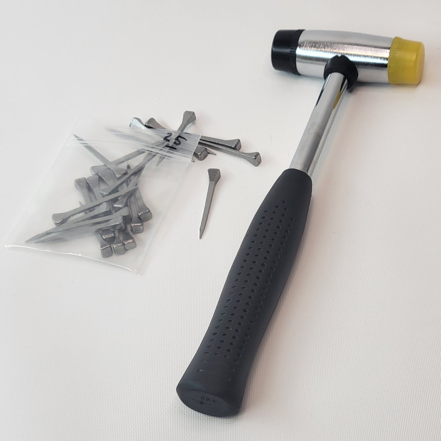 Pro-Glazing Hammer & (25) Horseshoe Nails