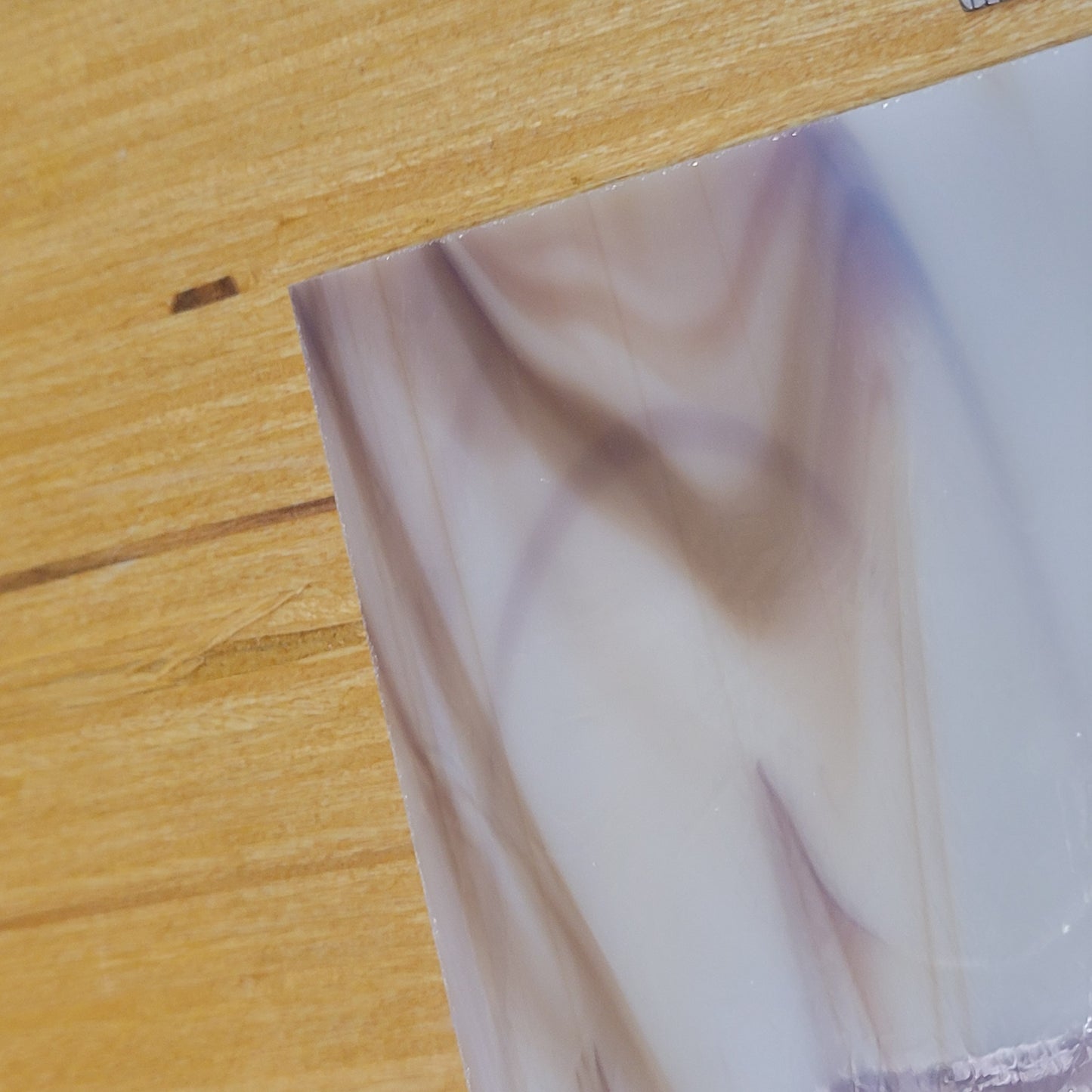 White / Dark Amber Brown Fusible COE 96 – OGT – 2 Sheets (6"x8")