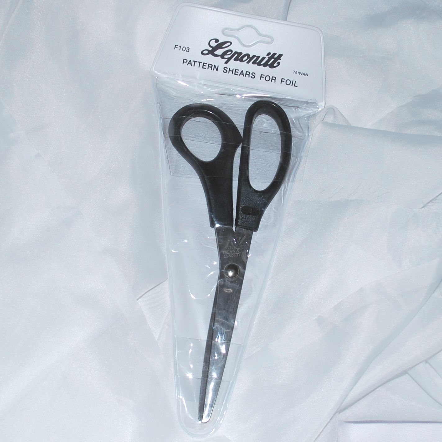 Foil Pattern Shears - Stained Glass Tools